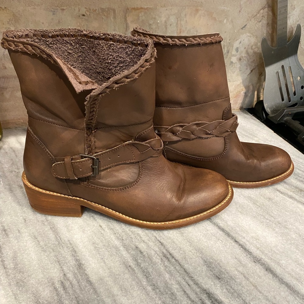 Genuine leather Musse & Cloud boots Size 8